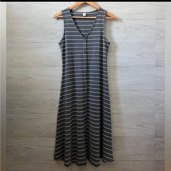 Old Navy Dress - Picture 1 of 5